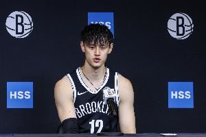 曾凡博:很荣幸成为NBA中国赛的一份子 期待自己上场的那瞬间